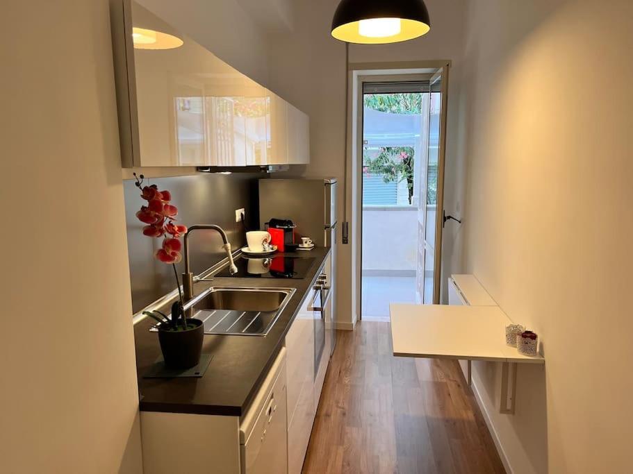 Apartament La Casa Di Lillidu - Napoli Most Exclusive Area Zewnętrze zdjęcie